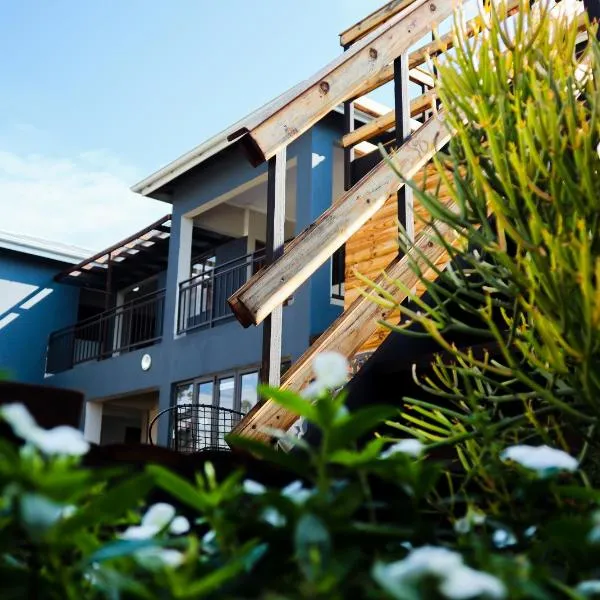 Happy Hen Guest Lodge, hotel in Bizana