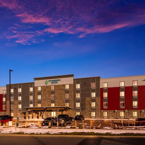 WoodSpring Suites Thornton-North Denver, hotel di Thornton