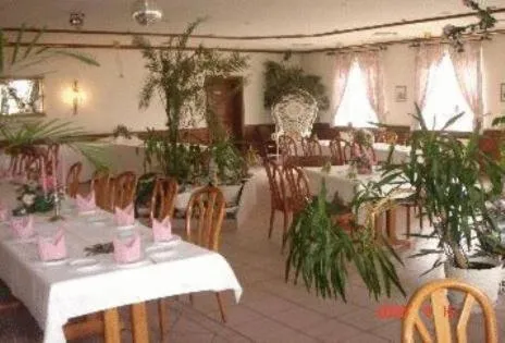 Zeesener Gasthof, hotel a Königs Wusterhausen