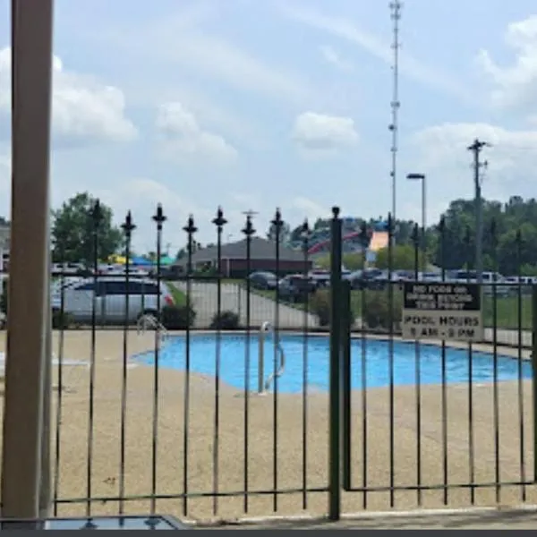 COLLINS INN & SUITES, hotel in Collins