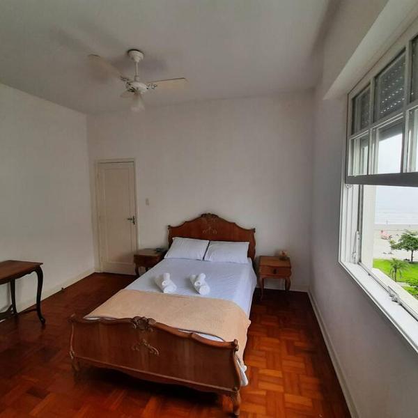 Apartamento amplo e charmoso, frente ao mar. - Foto 2