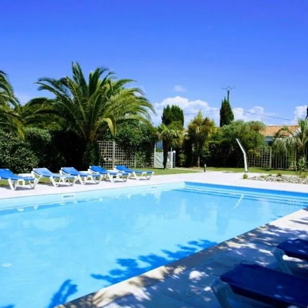 ÎLE D OLÉRON Charmante Maison Oléronaise & Piscine chauffée, hotel en Saint-Georges-dʼOléron