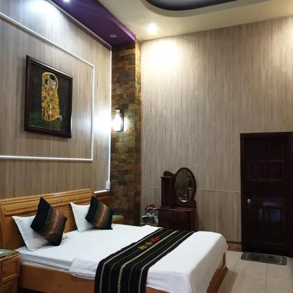 Khách sạn Hội An - Kon Tum, hotell i Kon Tum