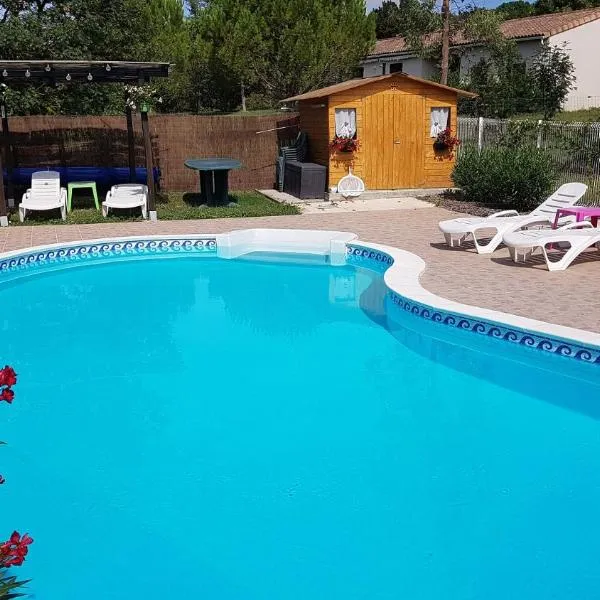 Gite Pourquoi Pas, hotel v destinaci Montégut-Lauragais