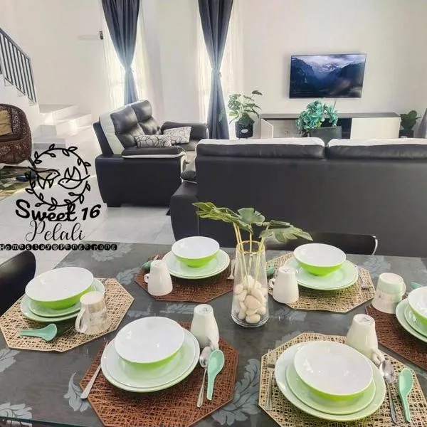 Sweet 16 Pelali Homestay Pengerang (Wifi/Netflix), hotel v destinaci Pengerang