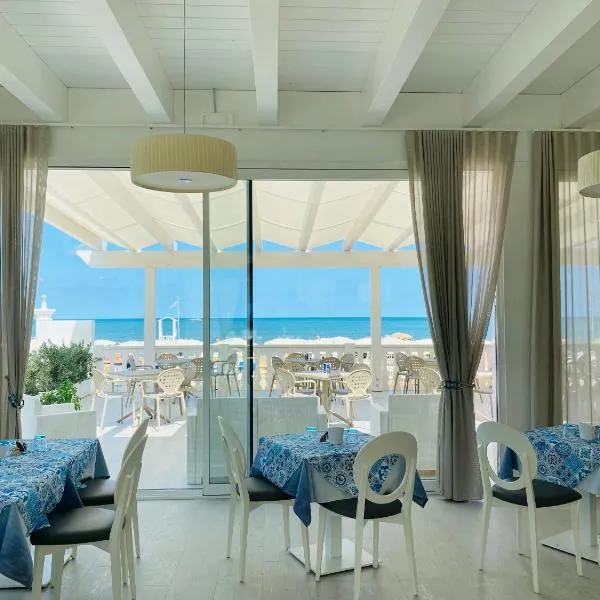 Hotel Corona Beach Peschici, hotel v mestu Peschici