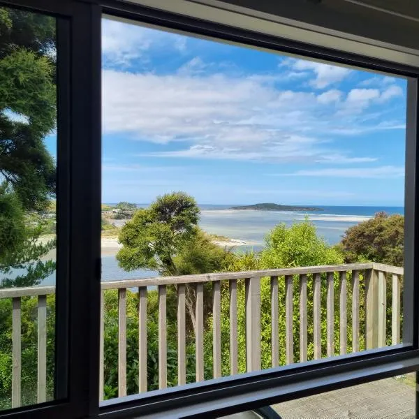 Tree House, hotel en Taieri Mouth