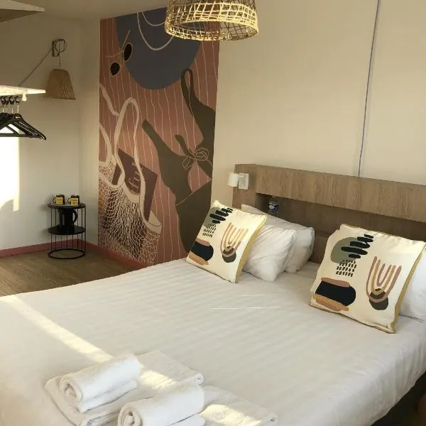 Hôtel Heod - Binic - Saint-Quay-Portrieux – hotel w mieście Étables