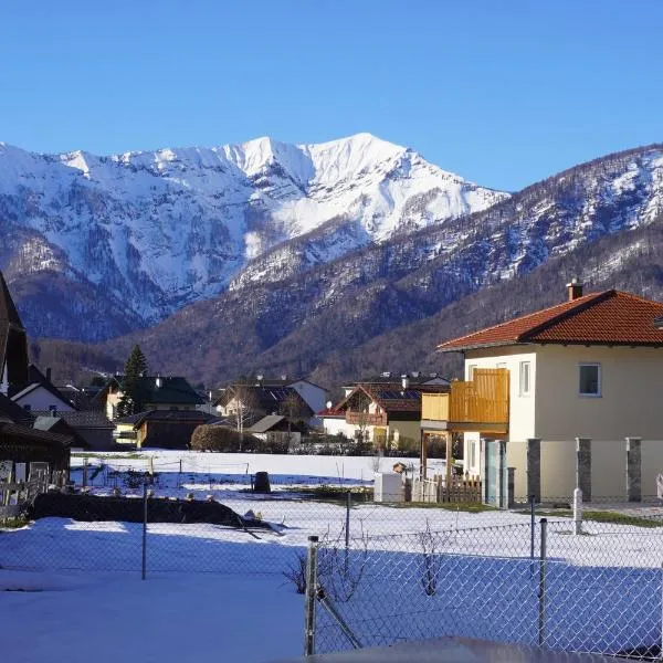 Gartenappartement Leonsberg, хотел в Бад Ишл