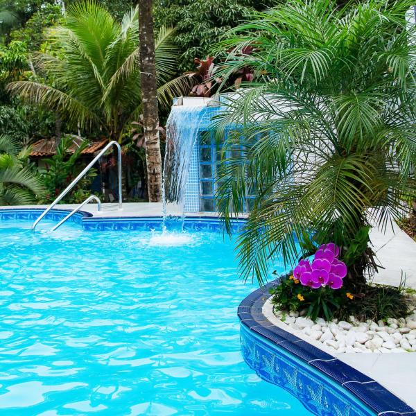 Linda casa com lazer a 500m da praia Guaratuba SP