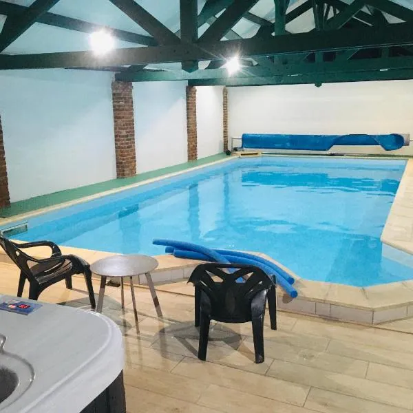Les Chambres de Saint Hilaire, hotel v destinaci Saint-Hilaire-Cottes