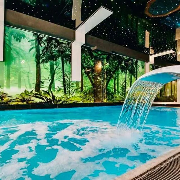 Pensjonat Jurkowski Wellness & Spa โรงแรมในOchotnica Dolna