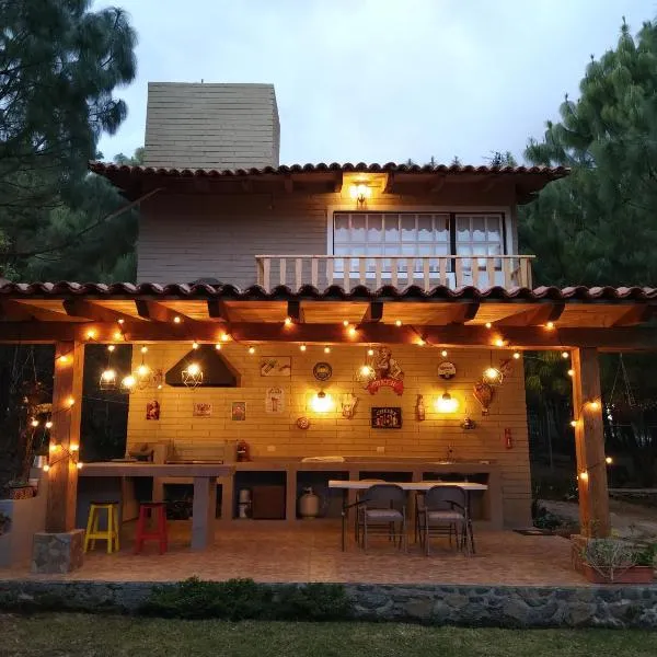 Cabañas Walddorf - Alcatraz, hotel v destinaci Atemajac de Brizuela