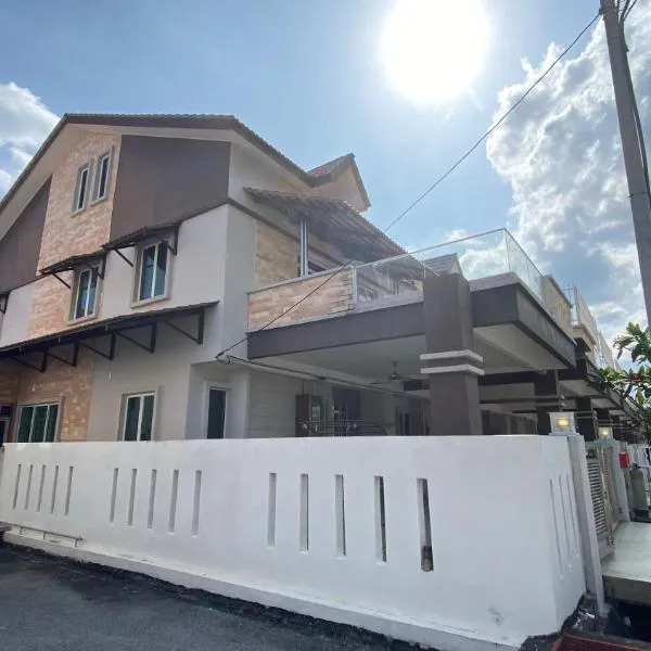 Simfoni Families Suite, hotel in Kuah