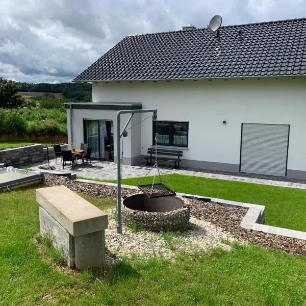 Ferienwohnung / Haus Hunsrückblick, hotel in Hochstetten-Dhaun