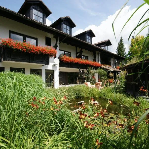 Pension Sonneneck, hotel v destinaci Zwiesel