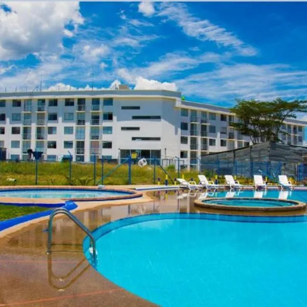 Apartamento cerca parque del Café con Piscina, hotel v destinaci Montenegro