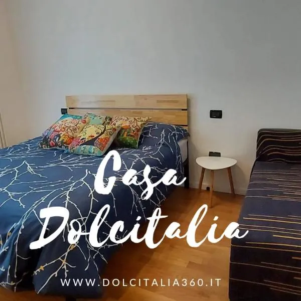 Casa Dolcitalia a Gardaland con piscina, hotel in Ronchi