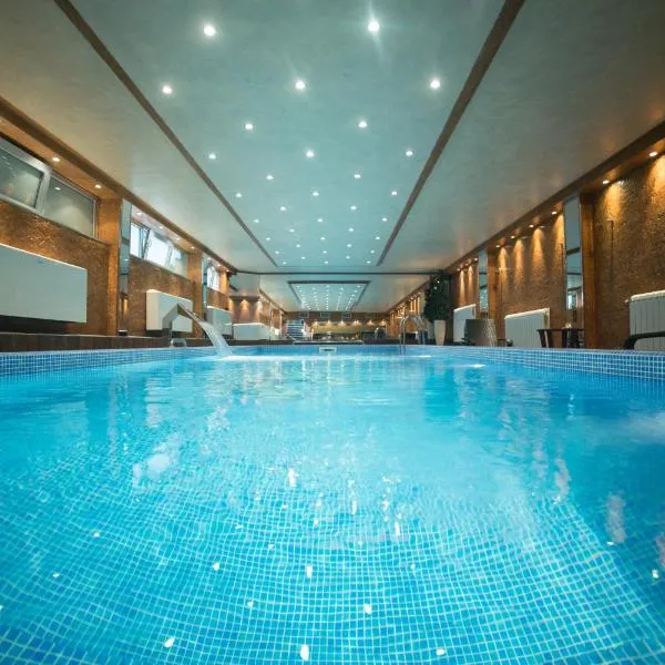 Prezident Hotel, hótel í Novi Sad