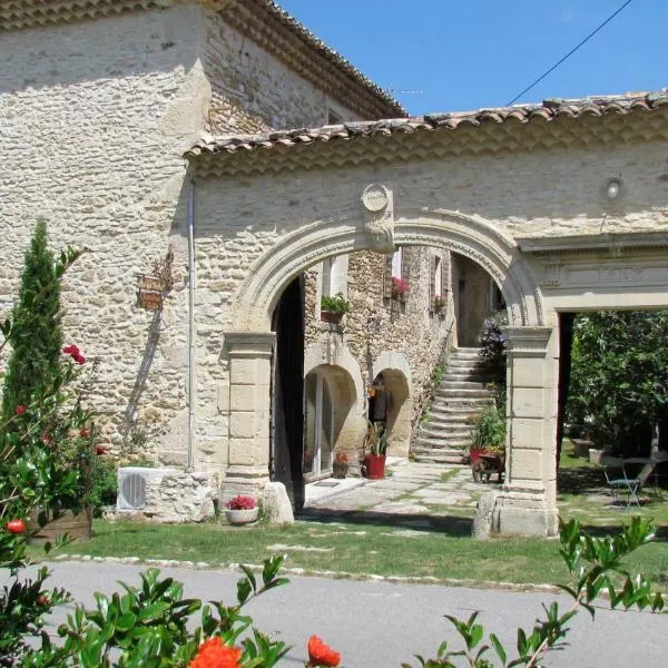 Le Mas de la Roche, hotel en Montbrison-sur-Lez
