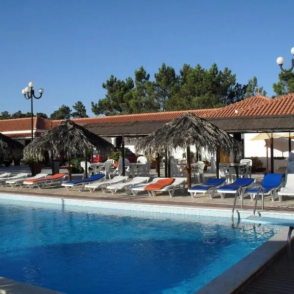 Lobateira Villas, Hotel in Fernão Ferro