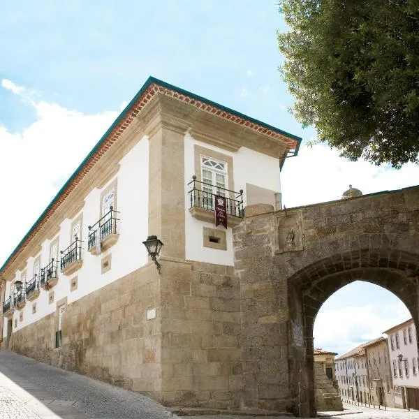 Montebelo Palácio dos Melos Viseu Historic Hotel – hotel w mieście Viseu