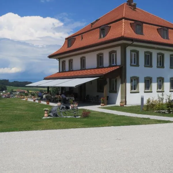 Le Relais du Château Monney, hotel v destinaci Cournillens