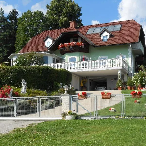 Privatzimmer Haus Gschweitl, готель у місті Friesach