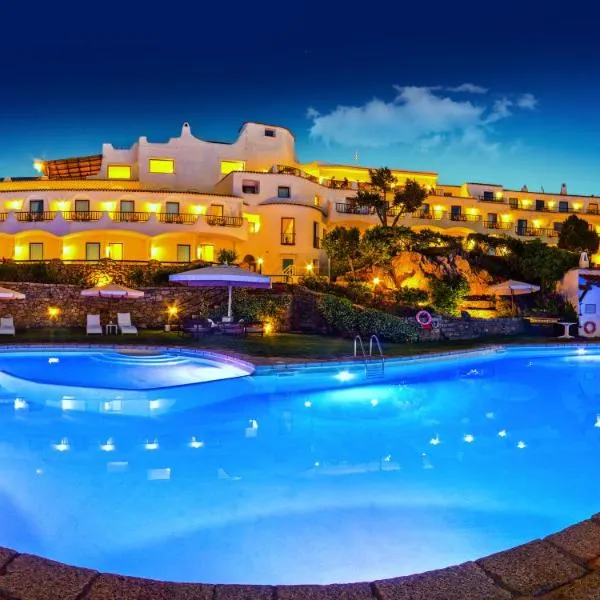 Hotel Luci di la Muntagna, hotel Porto Cervóban