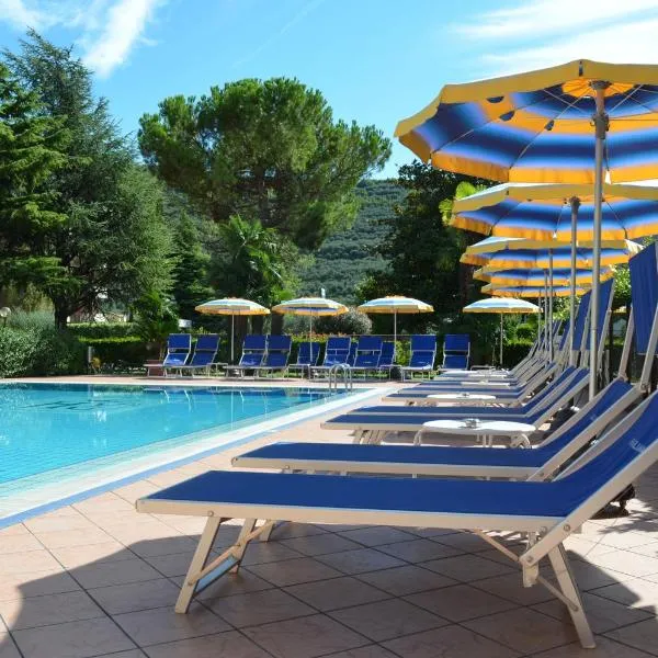 SunLake Hotel: Riva del Garda şehrinde bir otel