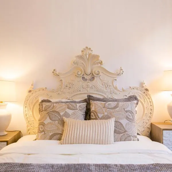 Beautiful house with Patio in Lisbon heart!