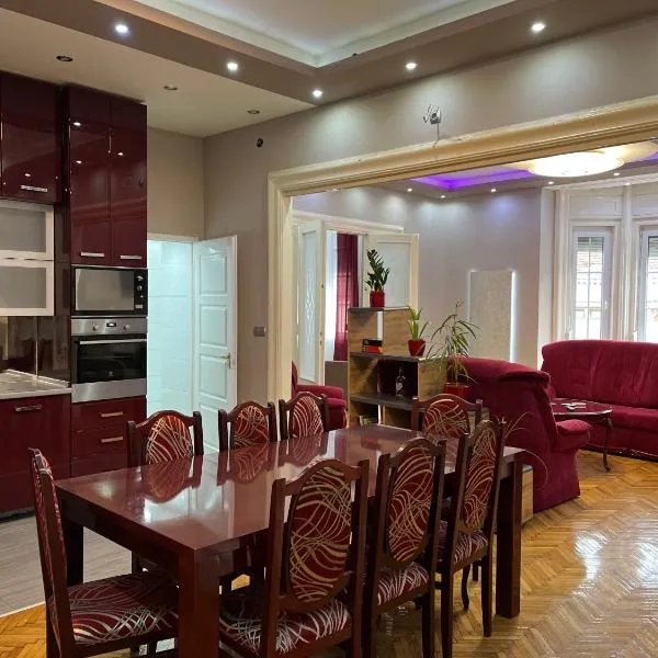 Széchenyi Apartman (IV Deluxe) Miskolc belvárosában, hotel v destinaci Miskolc