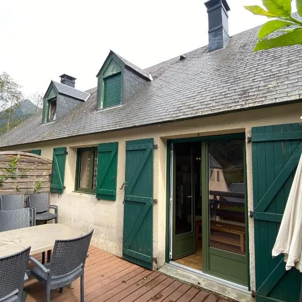 Le 103. Chalet 3 chambres. Terrasse. Parking. wifi., hotell sihtkohas Cauterets