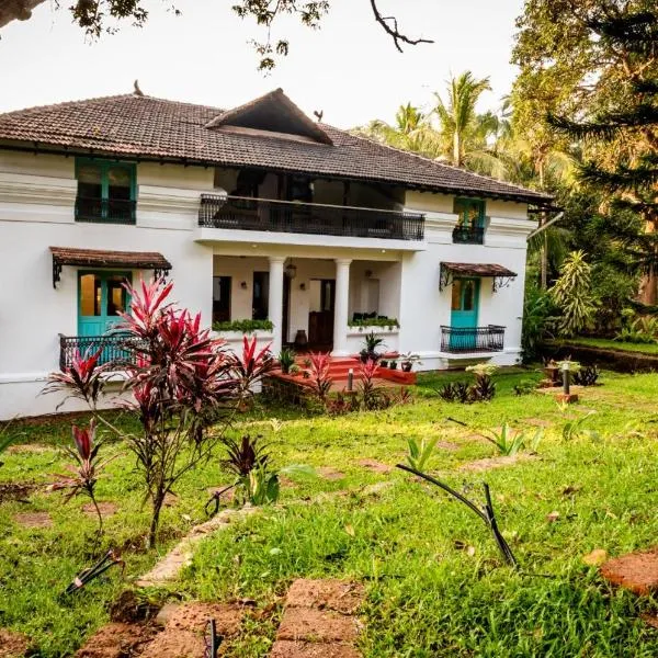 Island House Goa, hotel v destinaci Divar