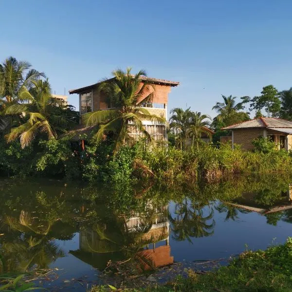 EKUKU lake houses, hotel v destinaci Kumbalgama
