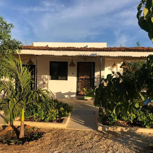 La Maison Aziz - La Somone - Sénégal, khách sạn ở Somone
