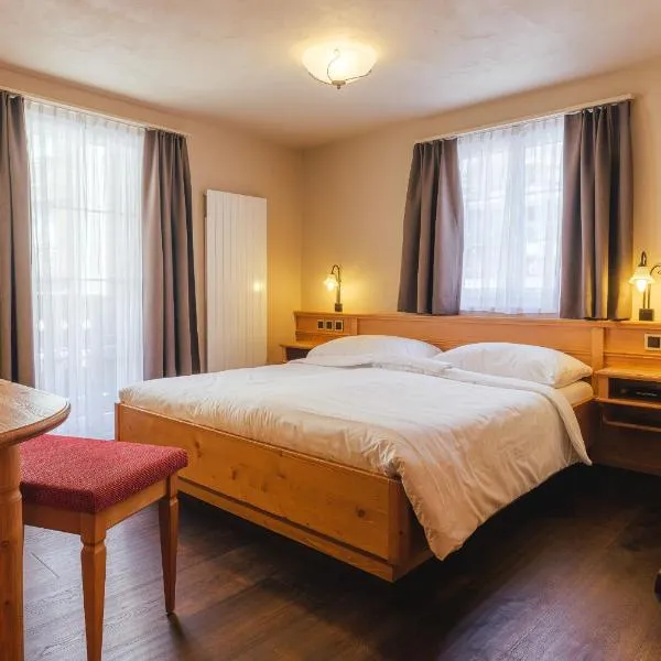 Guesthouse by the rex, hotel v destinaci Zermatt