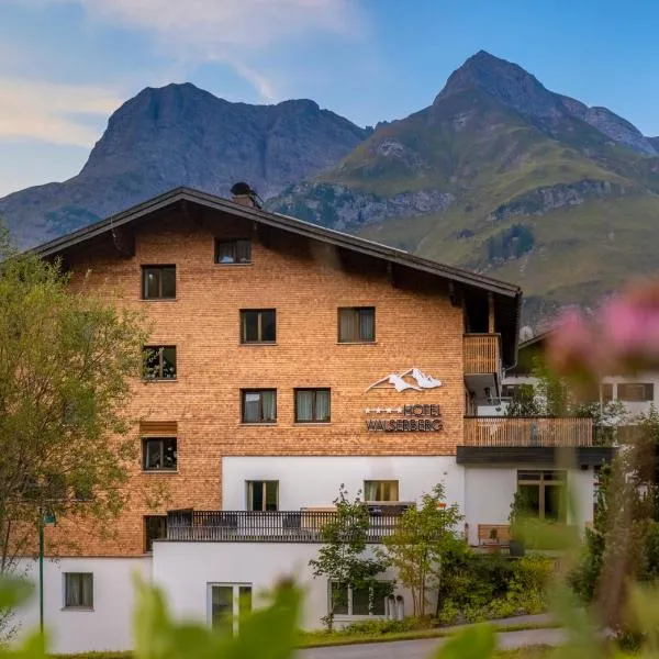 Hotel Walserberg, hotell i Warth am Arlberg