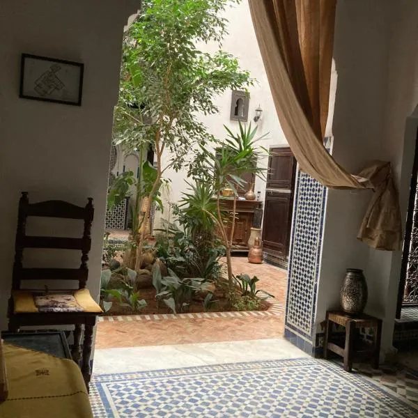 Riad Felloussia, hotel a Meknès