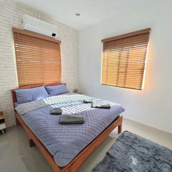 Homerent @ Sariam Lake Chiang Mai, hotel in Chiang Mai