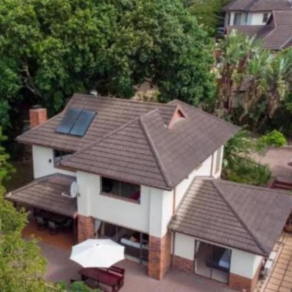 Marula Mews T17 Villa - Selborne Golf Estate, hotel en Bazley Beach