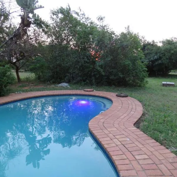 Sandforest Cottages, hotel sa Emoyeni