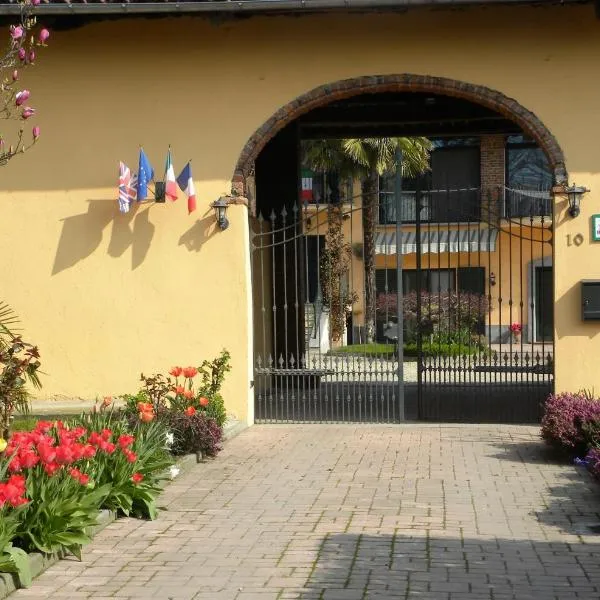 Bed&Breakfast La Siepe, hotel en Pinerolo