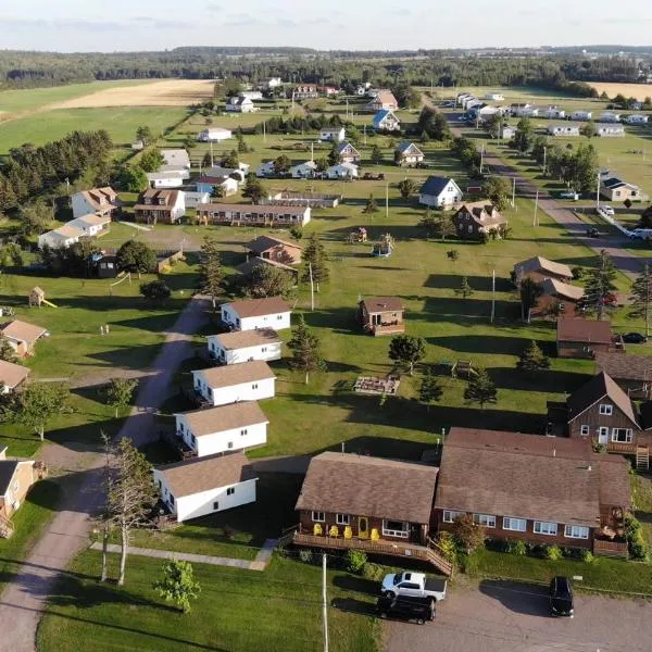 Cavendish Country Inn & Cottages, отель в городе Норт-Растико