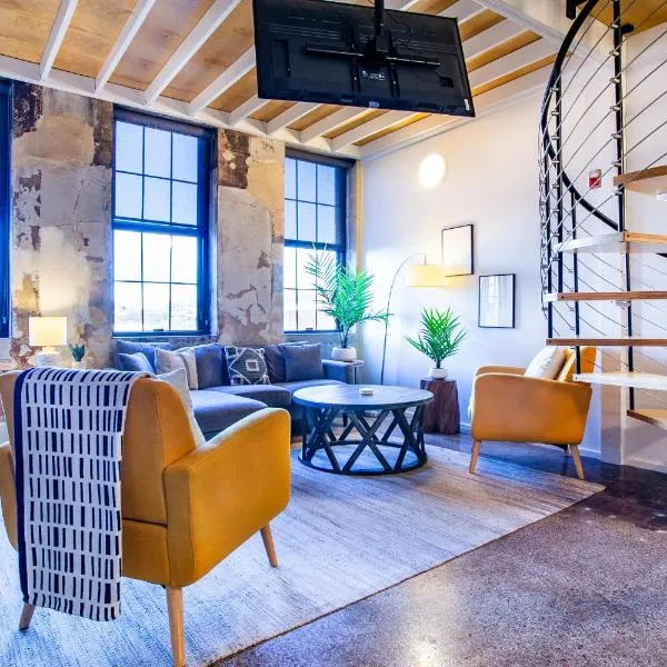 Sterchi Lofts Getaway - Downtown Knoxville, hotel in Knoxville