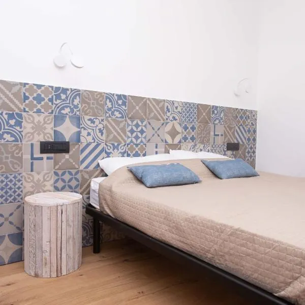 A06 - Massignano, meravigliosa camera con vista, hotel v destinaci Massignano