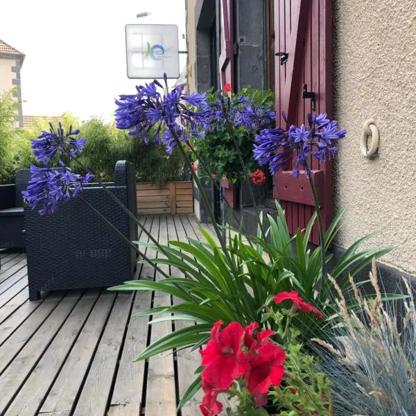 A l'Aube des Volcans, hotel en Lisseuil