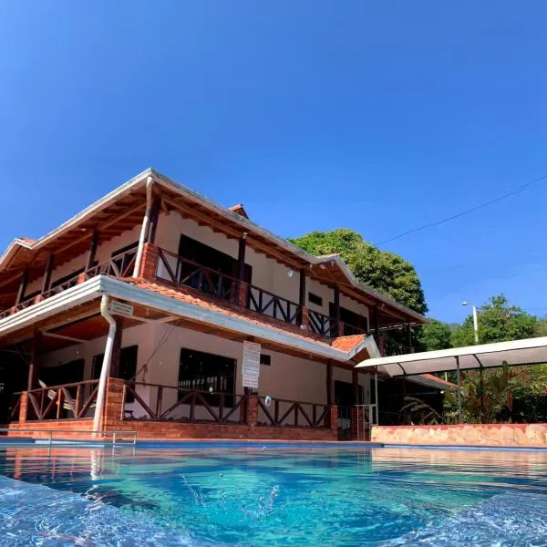 Casa Campestre Las Nieves, hotell i San Gil