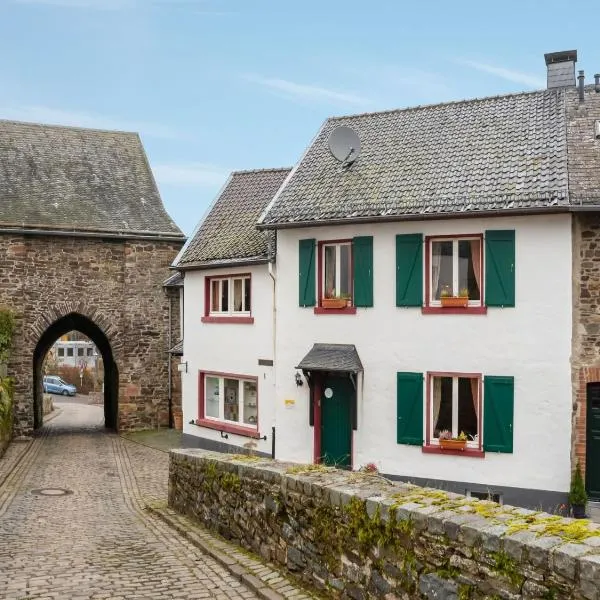 Apartment with wellness oasis, hotel in Hellenthal