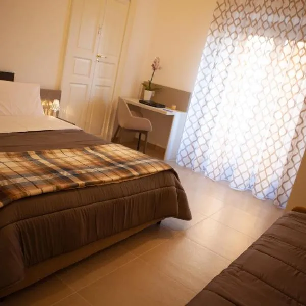 CasaPaola b&b Rooms, hotel en Acireale